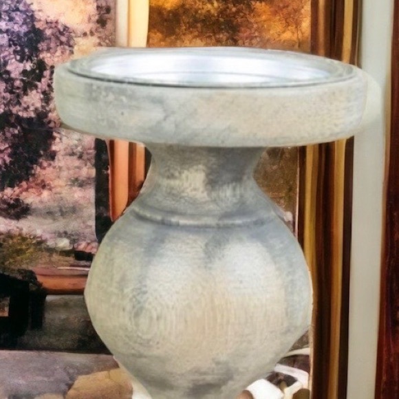 NEW Gray Wood Pillar Candle Holder Set - Picture 2 of 4